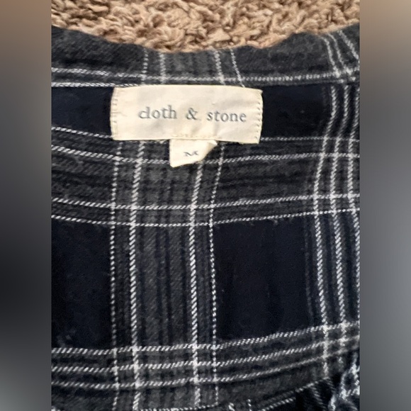 Cloth & Stone women's Medium Black and white Plaid Long Sleeve Button Down Shirt - Picture 4 of 7